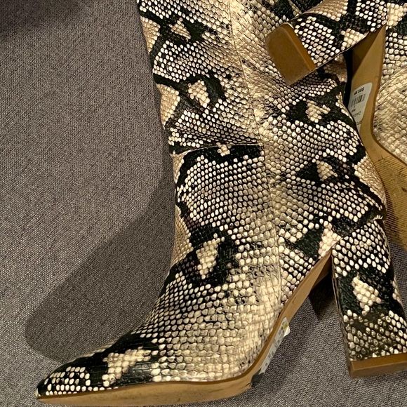 Snake Skin Leather Boots - Picture 3 of 3